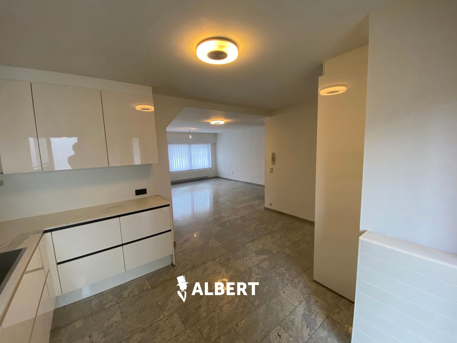 Gelijkvloers appartement met carport op perceel van 775m²! foto 14