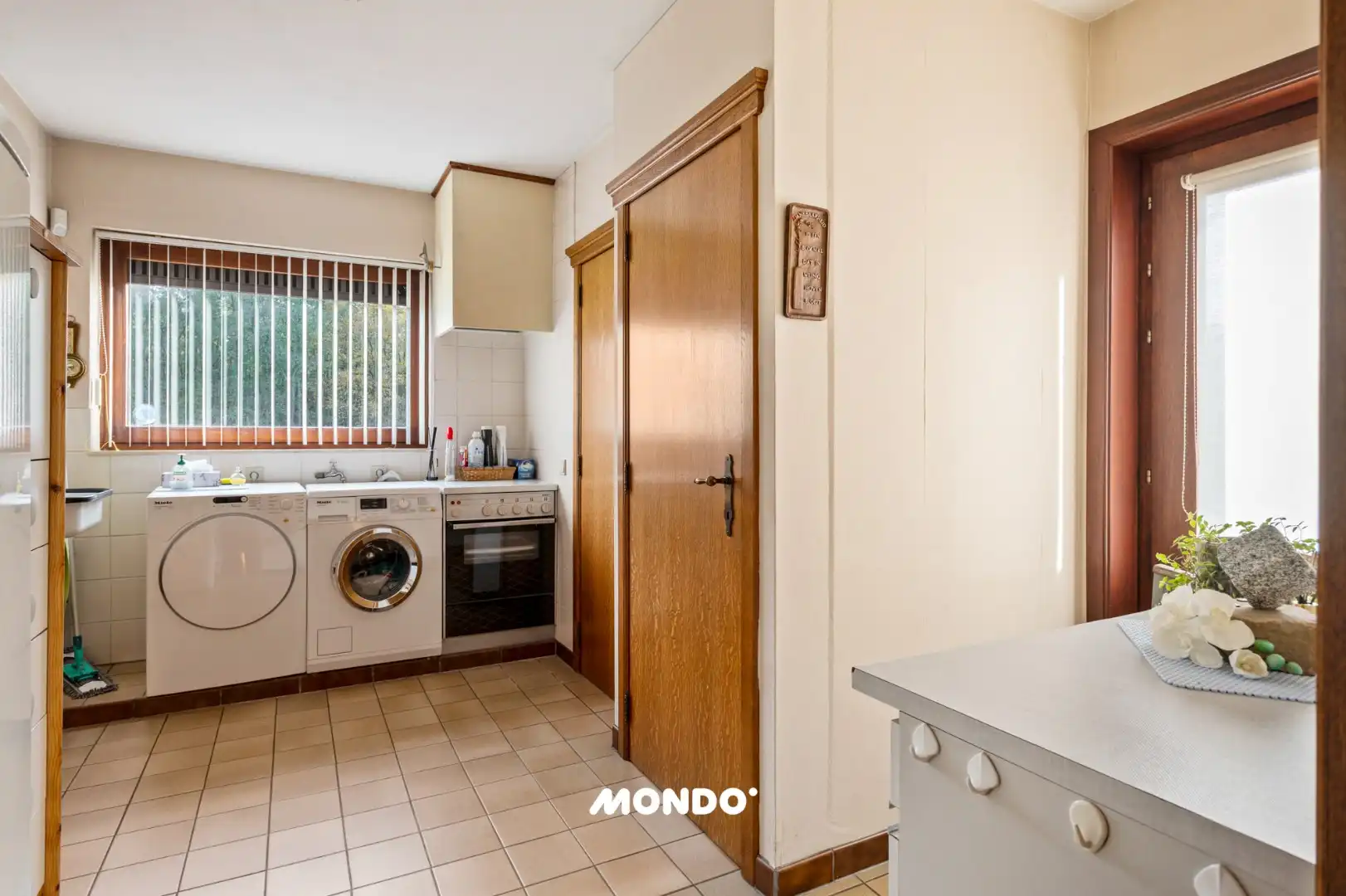 Landelijke woning met 4 slaapkamers en een ruime tuin in een groene omgeving! foto 11