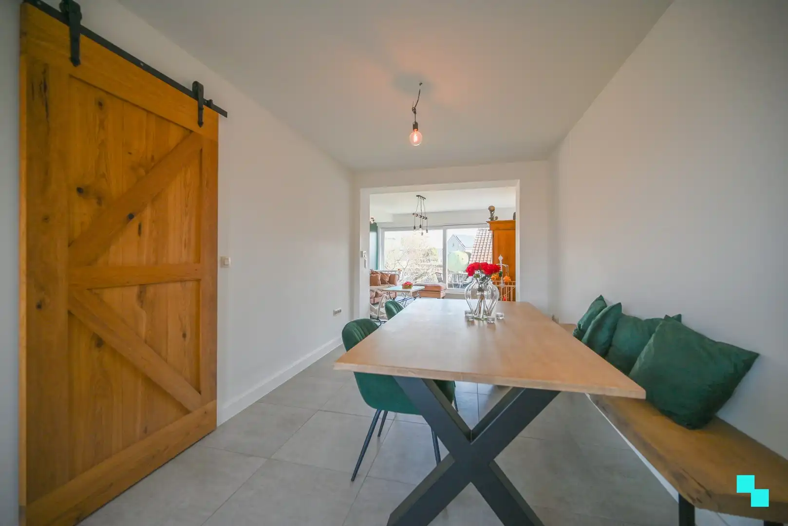 Bel-etagewoning nabij het centrum van Waregem! foto 12