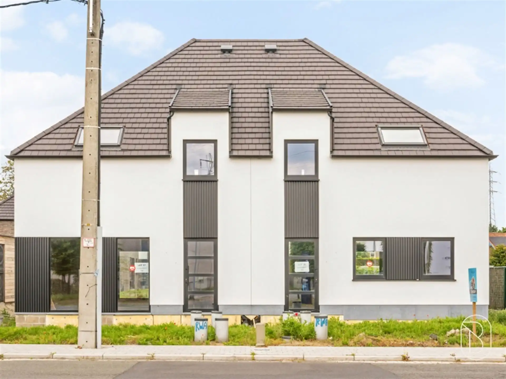 Kwalitatieve nieuwbouwwoning met tuin, carport en 3 slaapkamers. foto 47