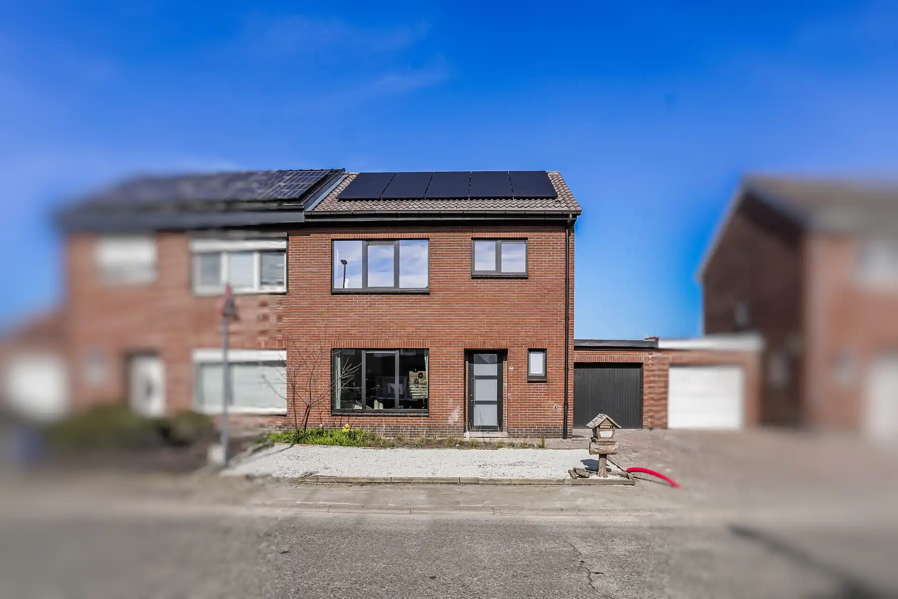 Gunstig gelegen,  compleet gerenoveerde woning te Londerzeel foto {{pictureIndex}}