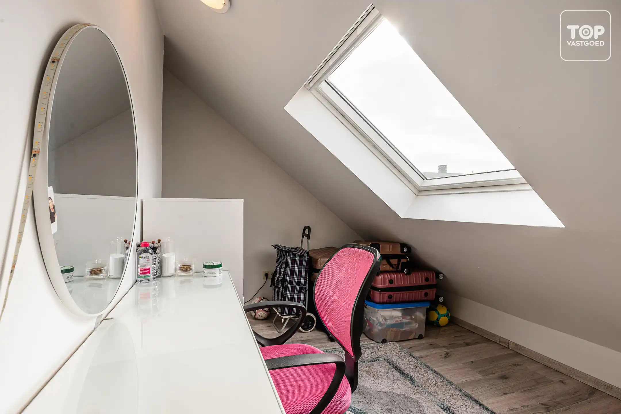 Instapklare woning met 4 slaapkamers op gunstige locatie. foto 20