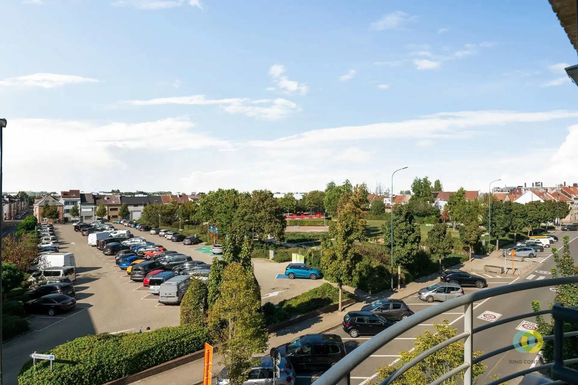 Verzorgd 1-slaapkamerappartement met 2 terrassen   foto 3