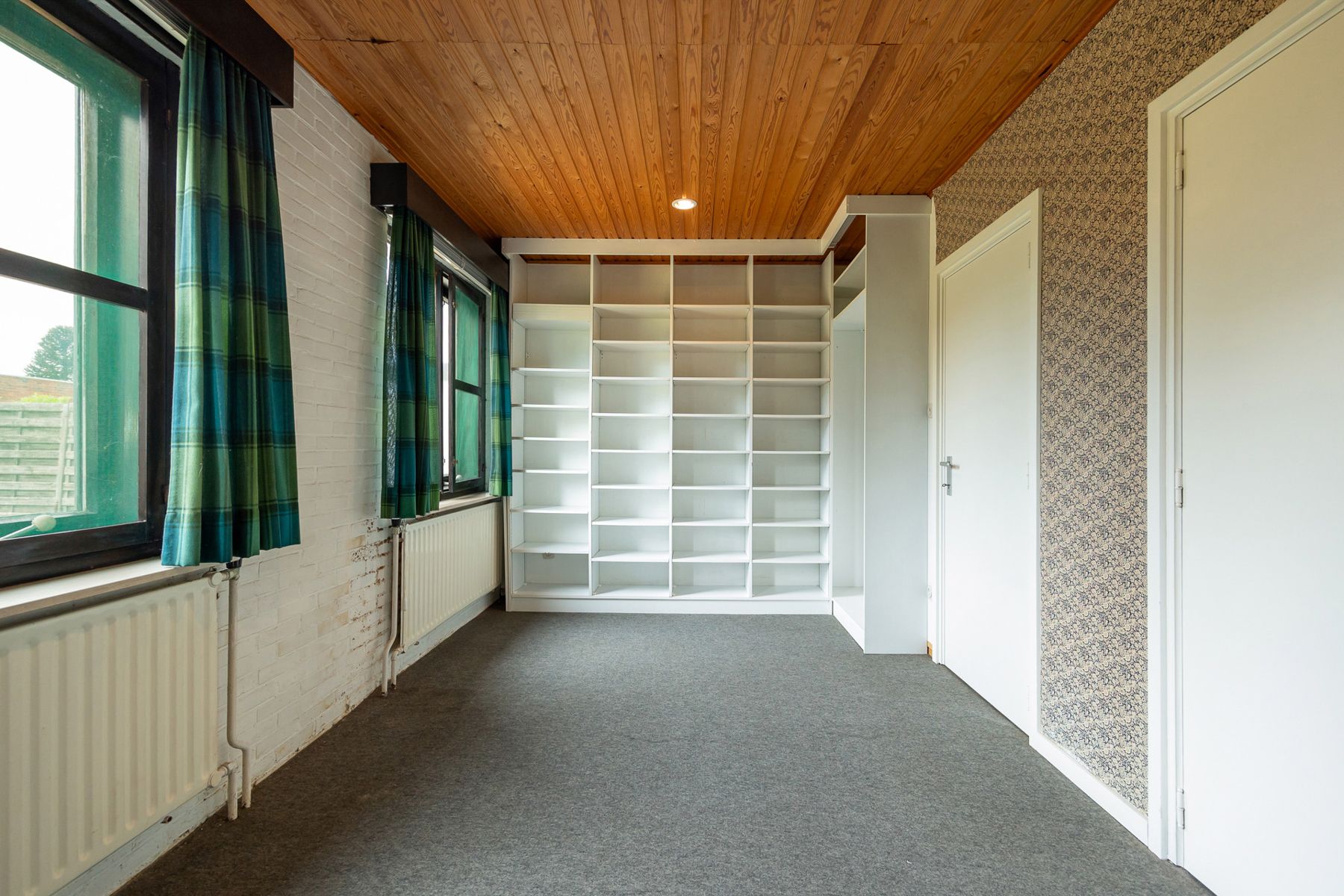 Laagbouwwoning met inpandige garage op een perceel van 561 m² in het centrum van Minderhout. foto 14
