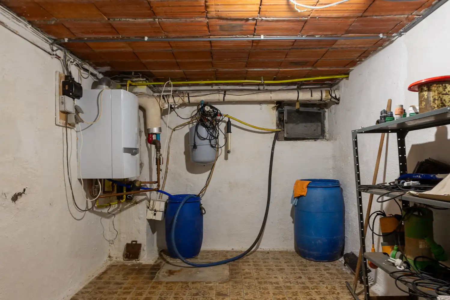 Vrijstaande woning met 3 slaapkamers op prachtig perceel van 17a 85ca foto 26