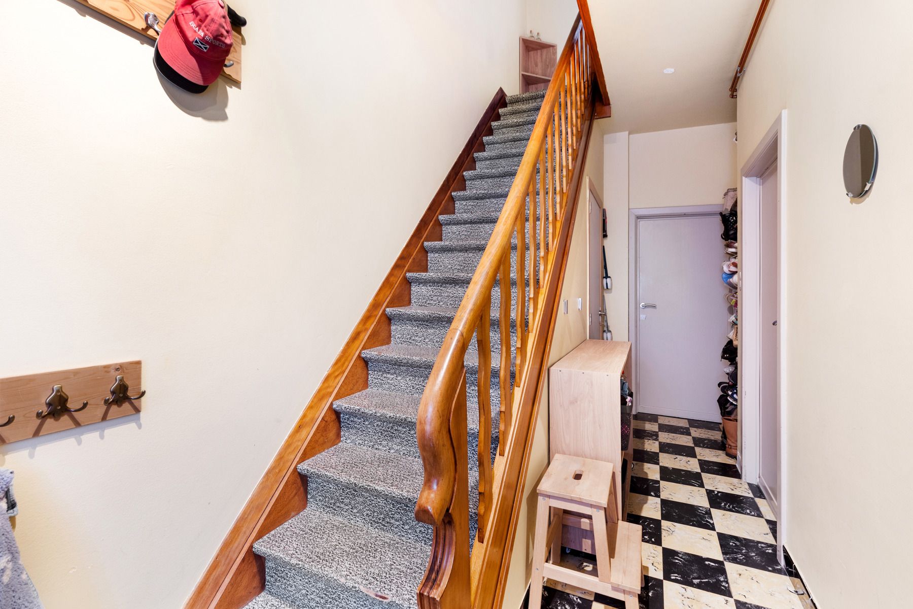 Ruime gezinswoning nabij de Spuikom in Oostende foto 18