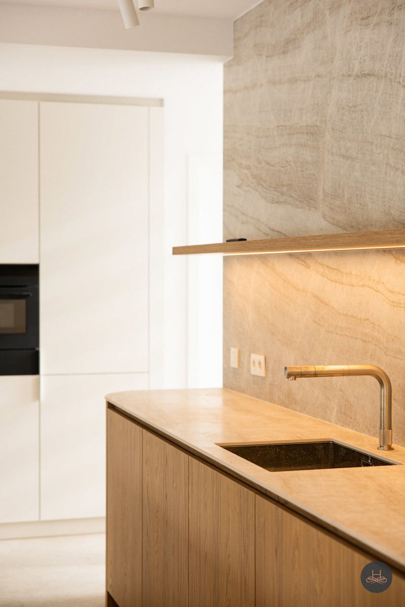 Prachtige villa omgeven door groen foto 9