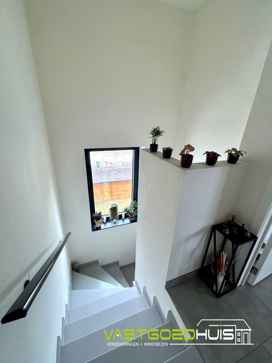 Stijlvol en energiezuinig duplexappartement met groot terras foto 16