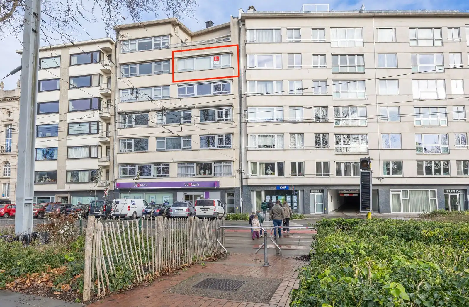 Stijlvol gerenoveerd appartement zongericht met open zicht in hartje Oostende foto 20