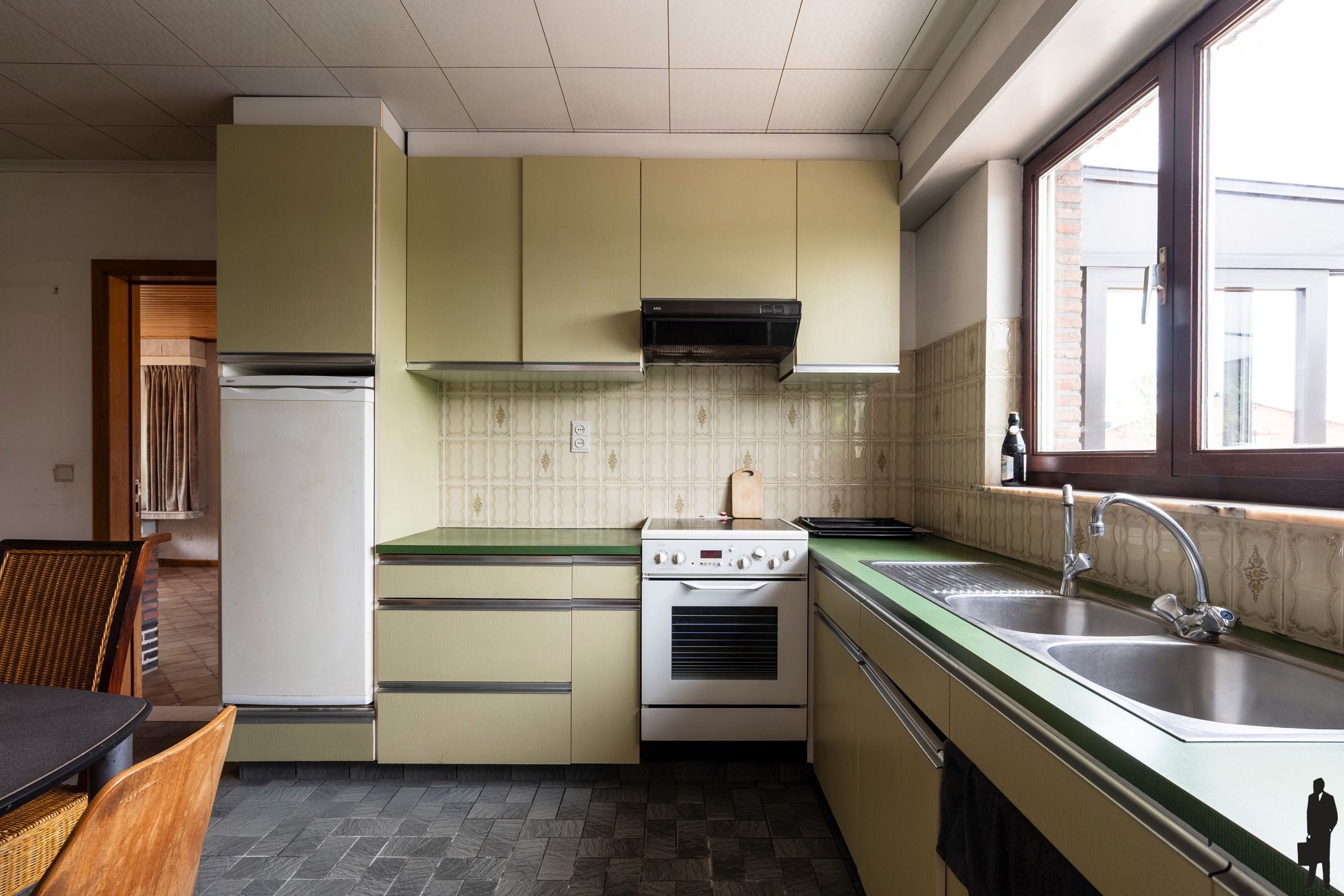 Vrijstaande zonevreemde woning met paardenstal op ca. 20.000 m² te Meer foto 5