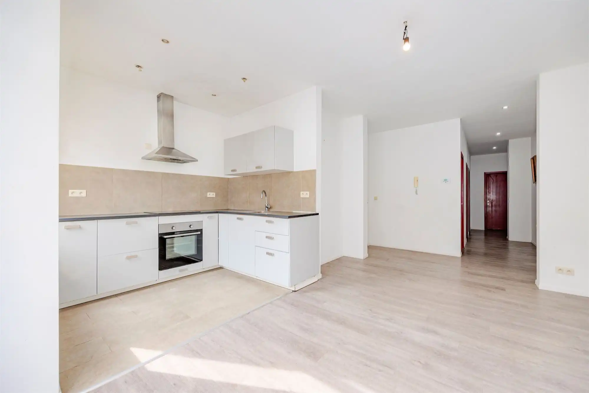 Instapklaar 2 slaapkamer appartement aan de Roma foto 7
