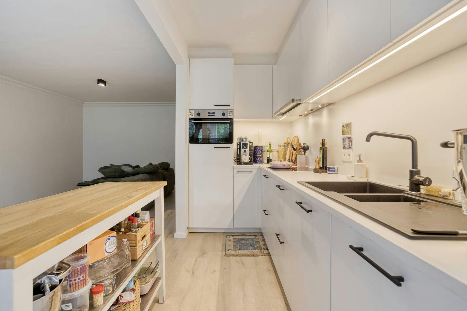 Gerenoveerd Appartement te koop in Brugge met 2 slaapkamers foto 7