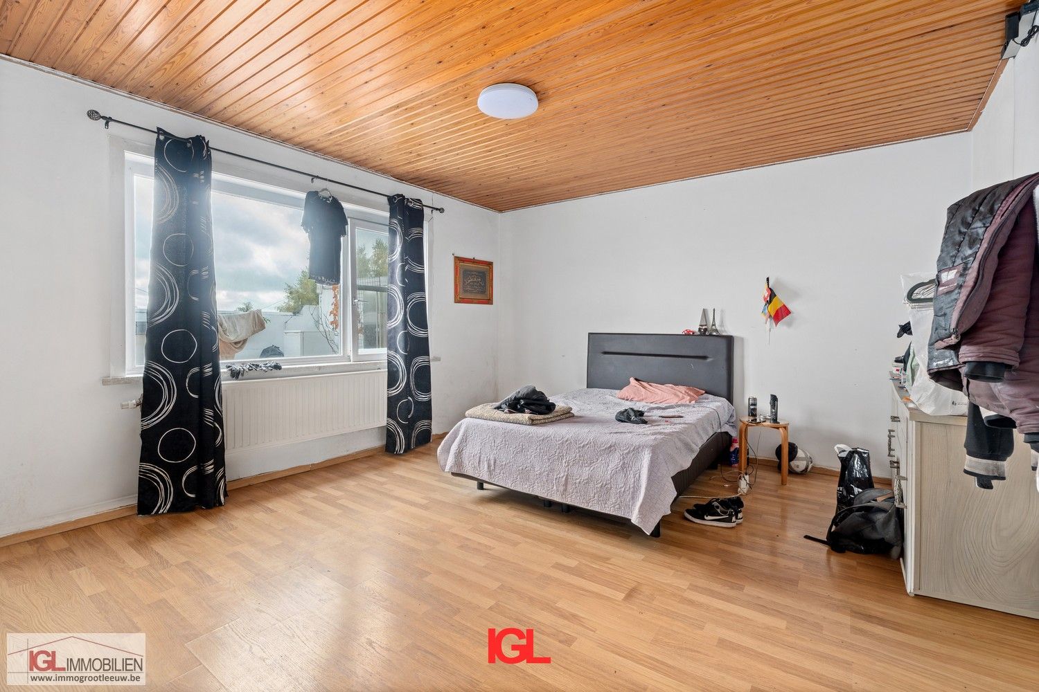 Handelspand met 2 handelsruimtes en 1 appartement te koop op AAA locatie foto 35