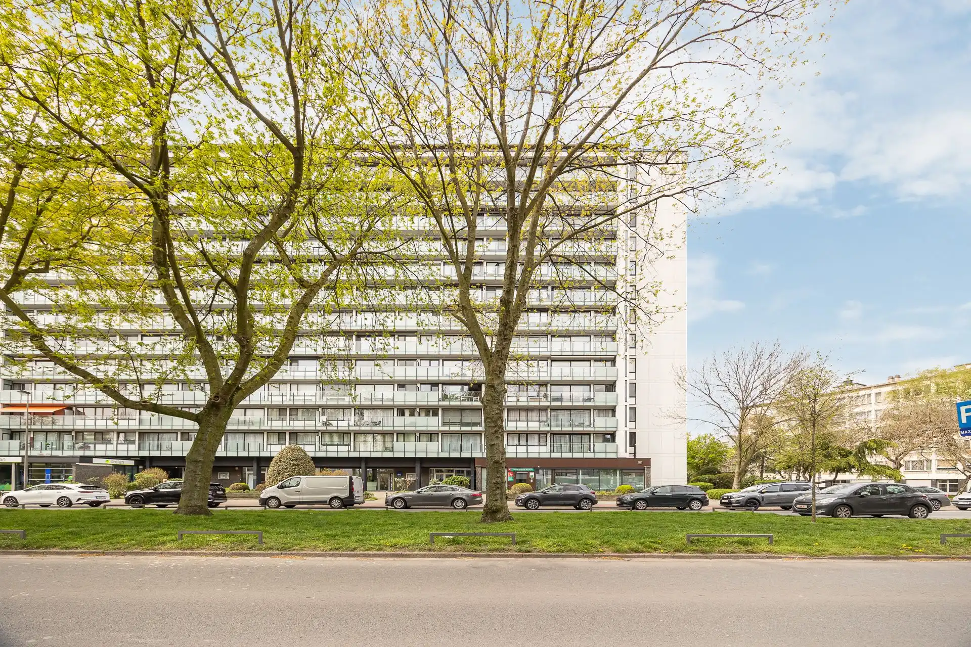 Verzorgd appartement met terras op uitstekende locatie foto 2