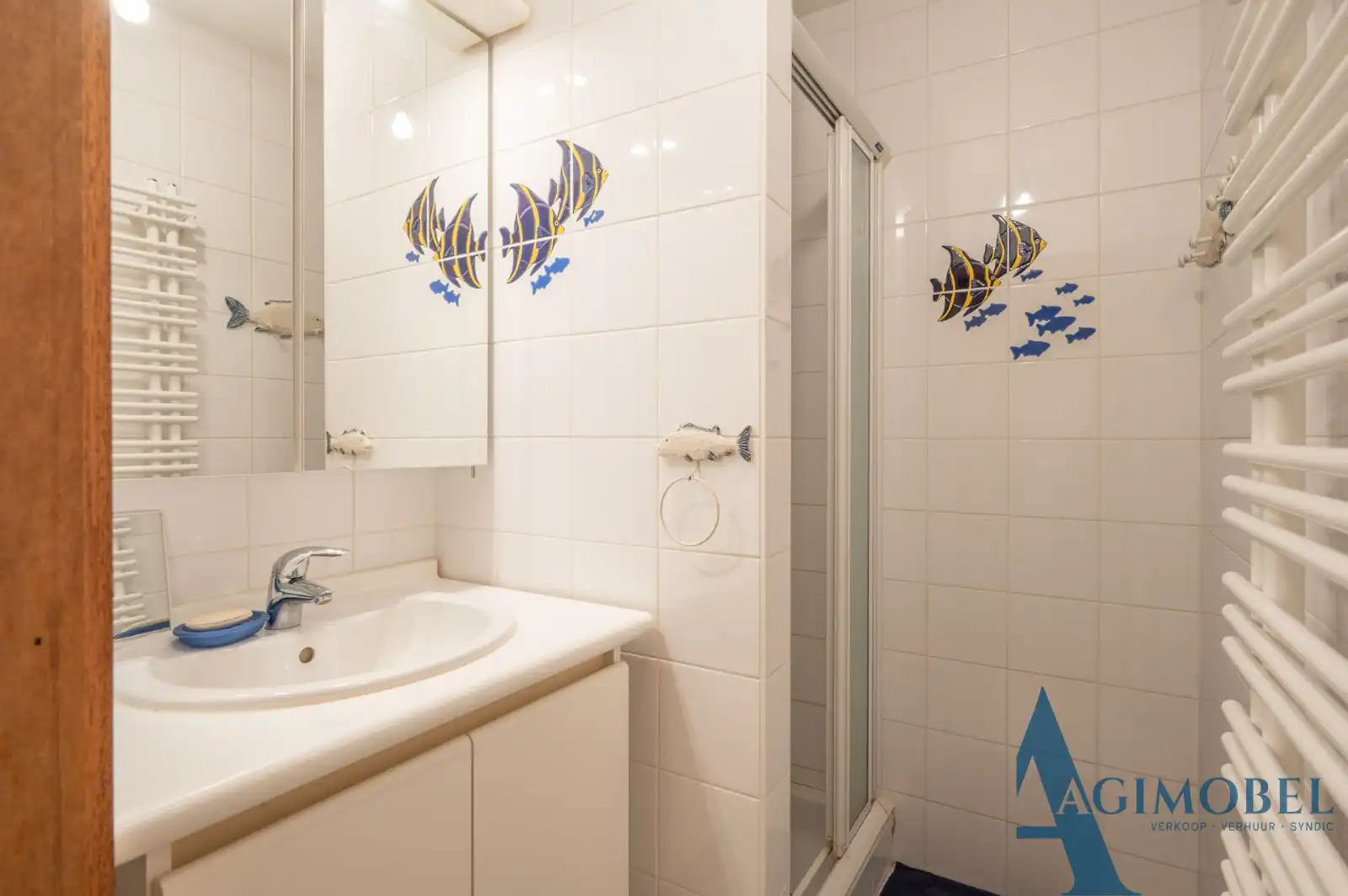 Uitzonderlijk ruim appartement met 4 slaapkamers, veel lichtinval en garage mogelijk vlakbij het Rubensplein! foto 14