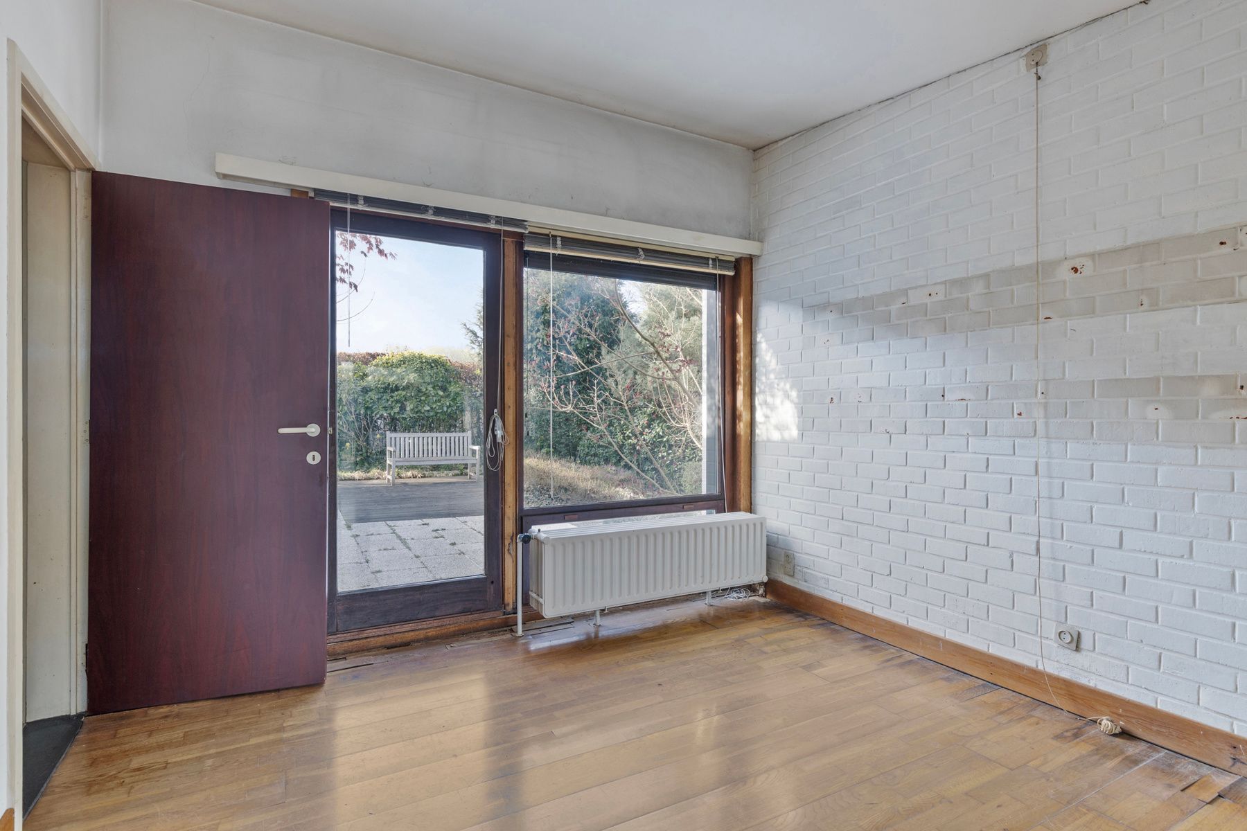 Te renoveren architecturale villa op ruim perceel van 18are foto 15