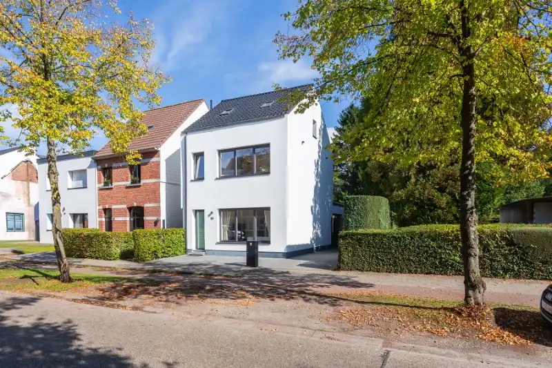 Vrijstaande gezinswoning met EPC B en eigen oprit in Brasschaat! foto 27