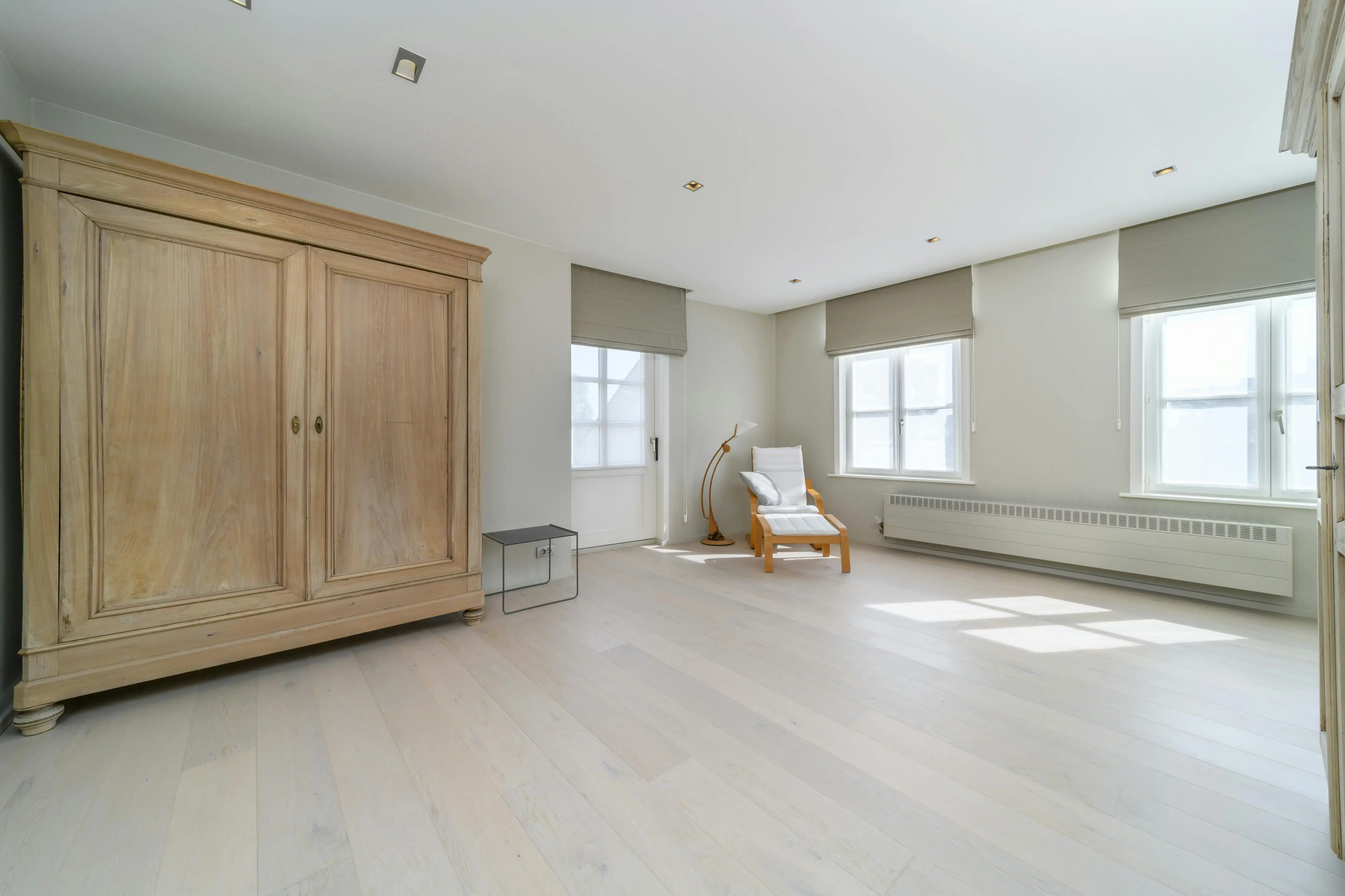 Herenhuis met ruime garage te koop in Izenberge. foto 20