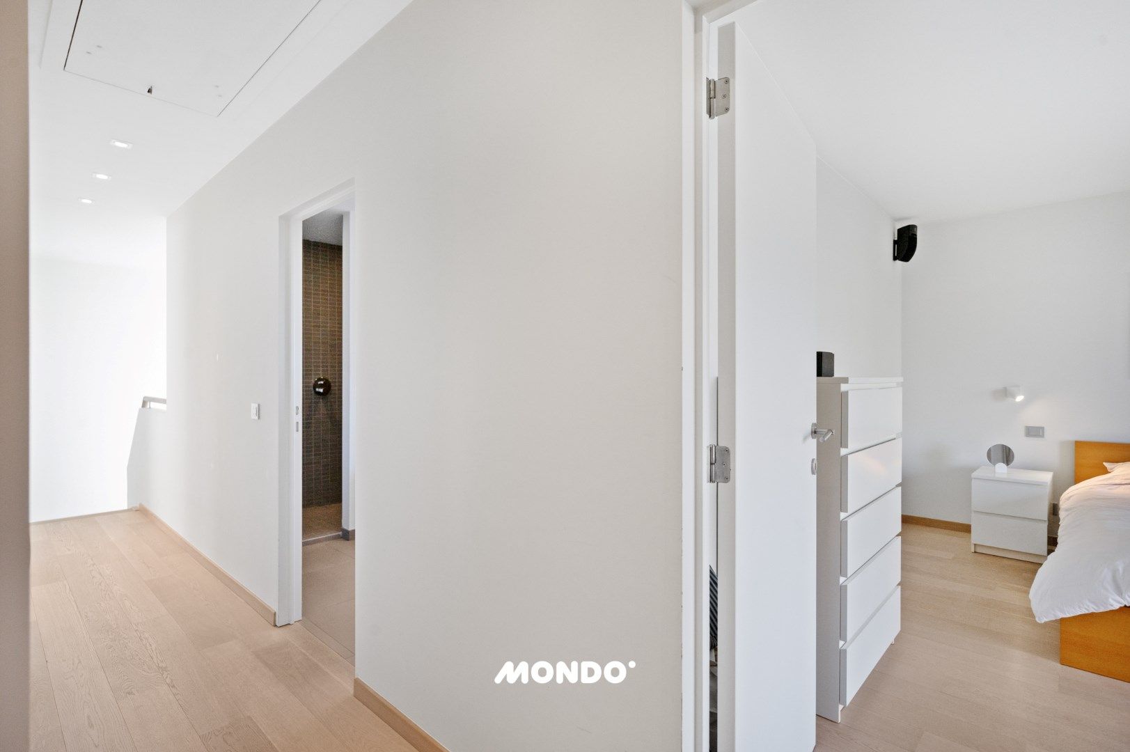Toplocatie! Moderne, instapklare villa. foto 10