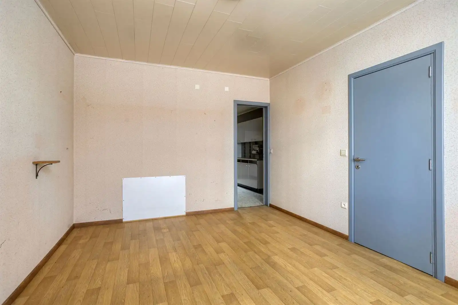 Openbebouwing met 5 slaapkamers garage en ruime tuin foto 8