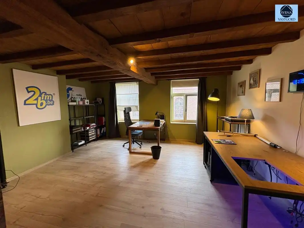 VERDER AF TE WERKEN WONING MET VEEL MOGELIJKHEDEN foto 3