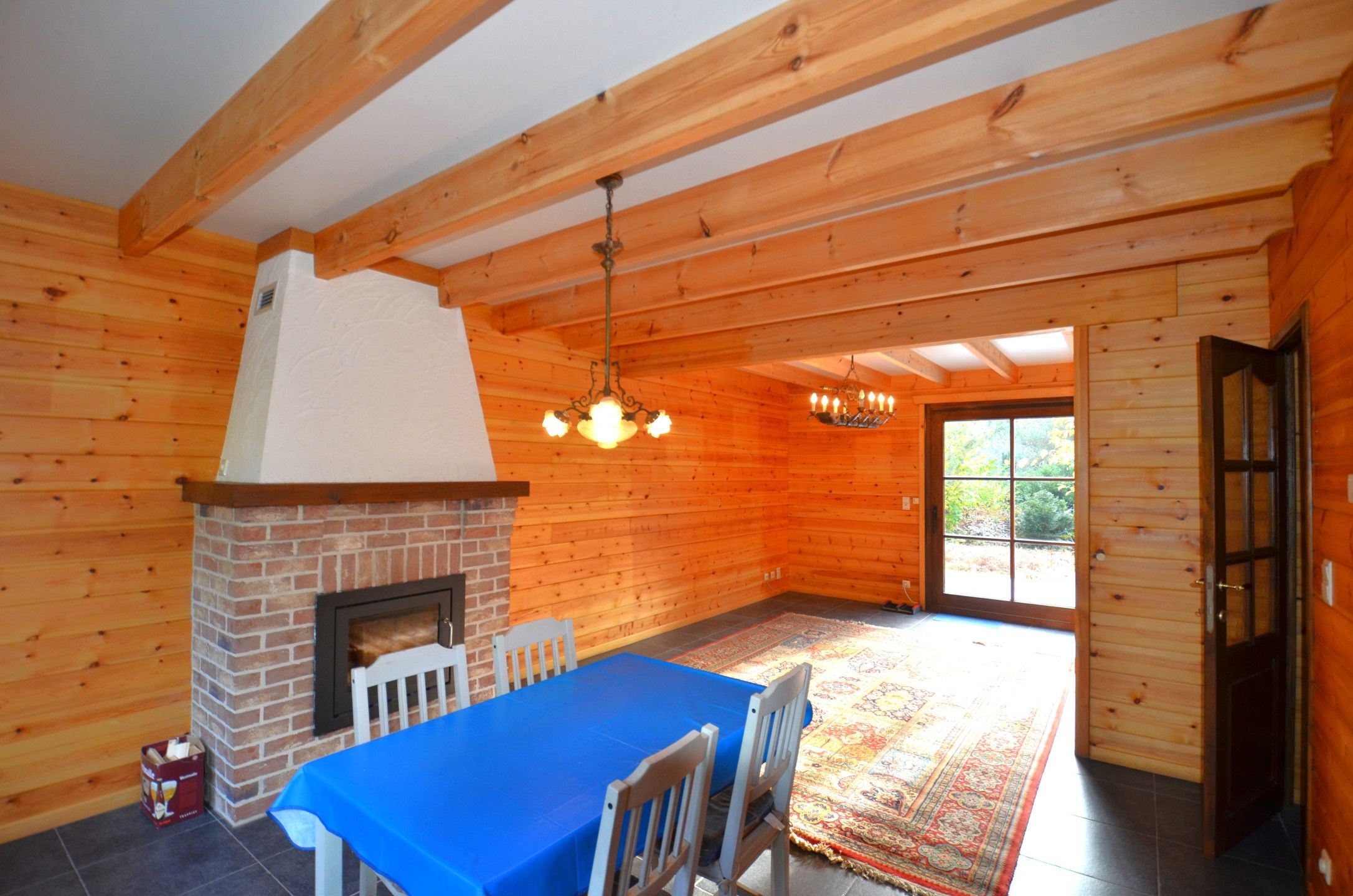 Ruime woning met veel grond foto 8
