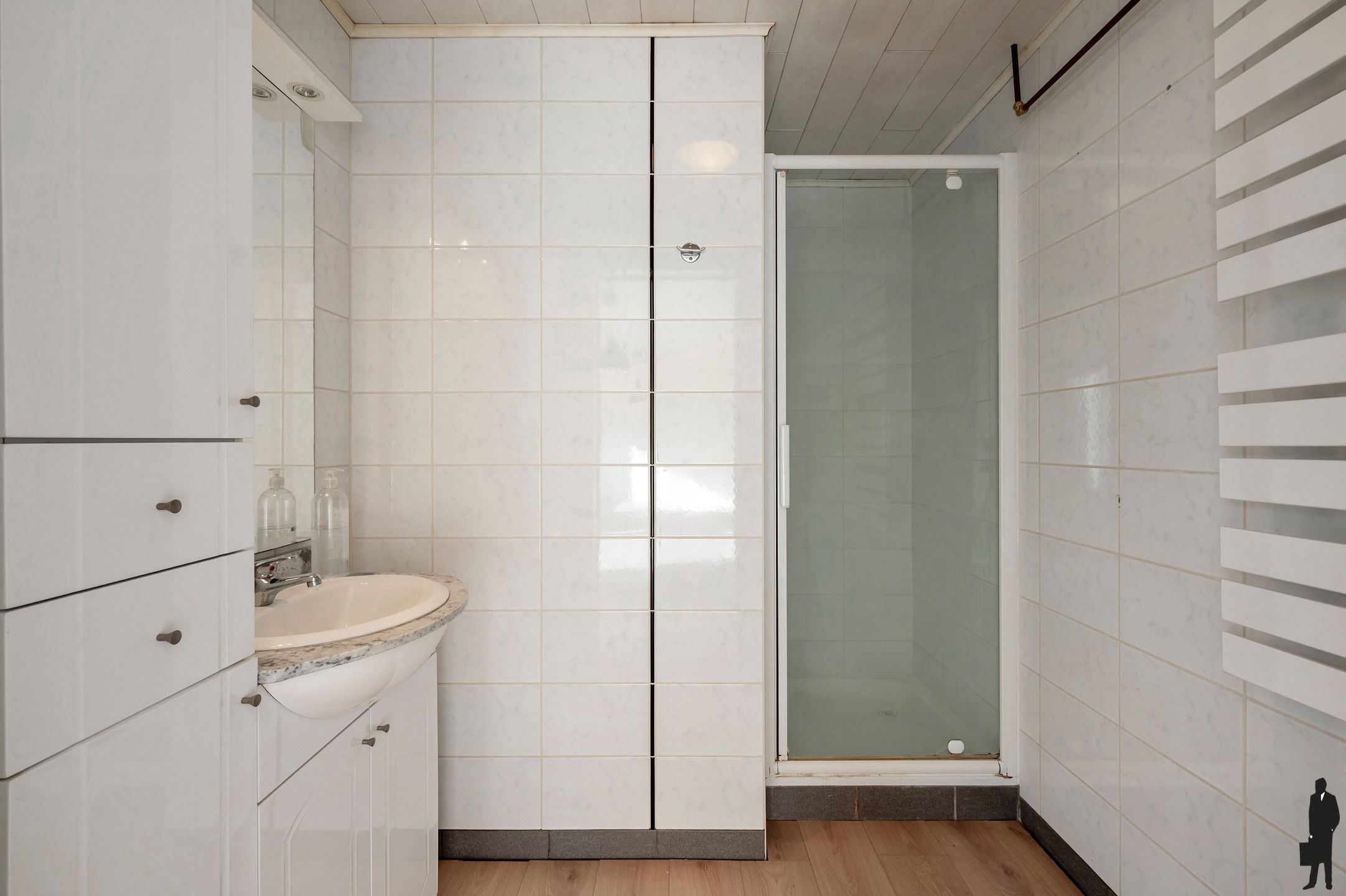 Ruim appartement met mogelijkheid tot kantoor/vrij beroep! foto 10