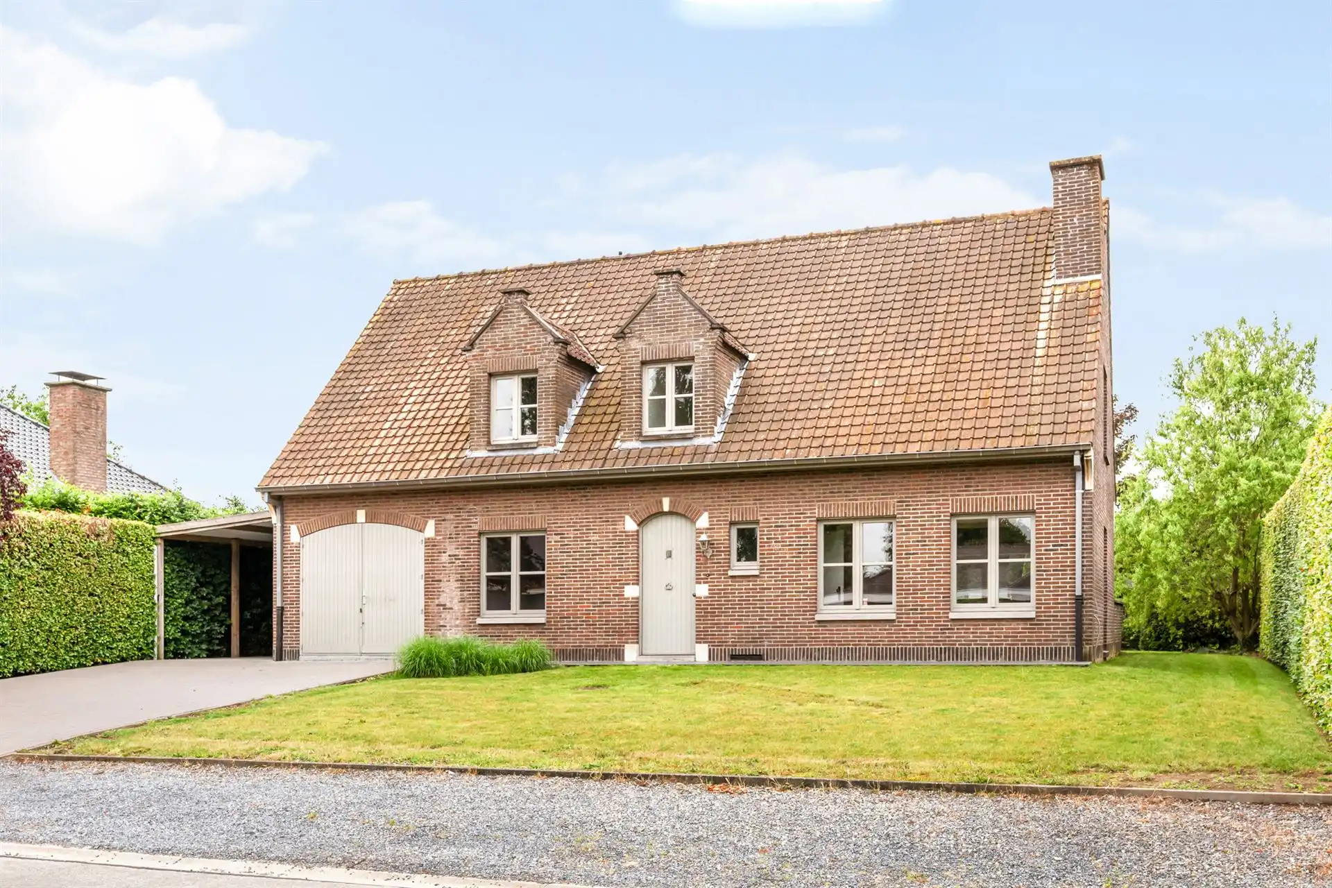 Ruime gezinswoning met 5 slpk en prachtige tuin in Desselgem foto 9