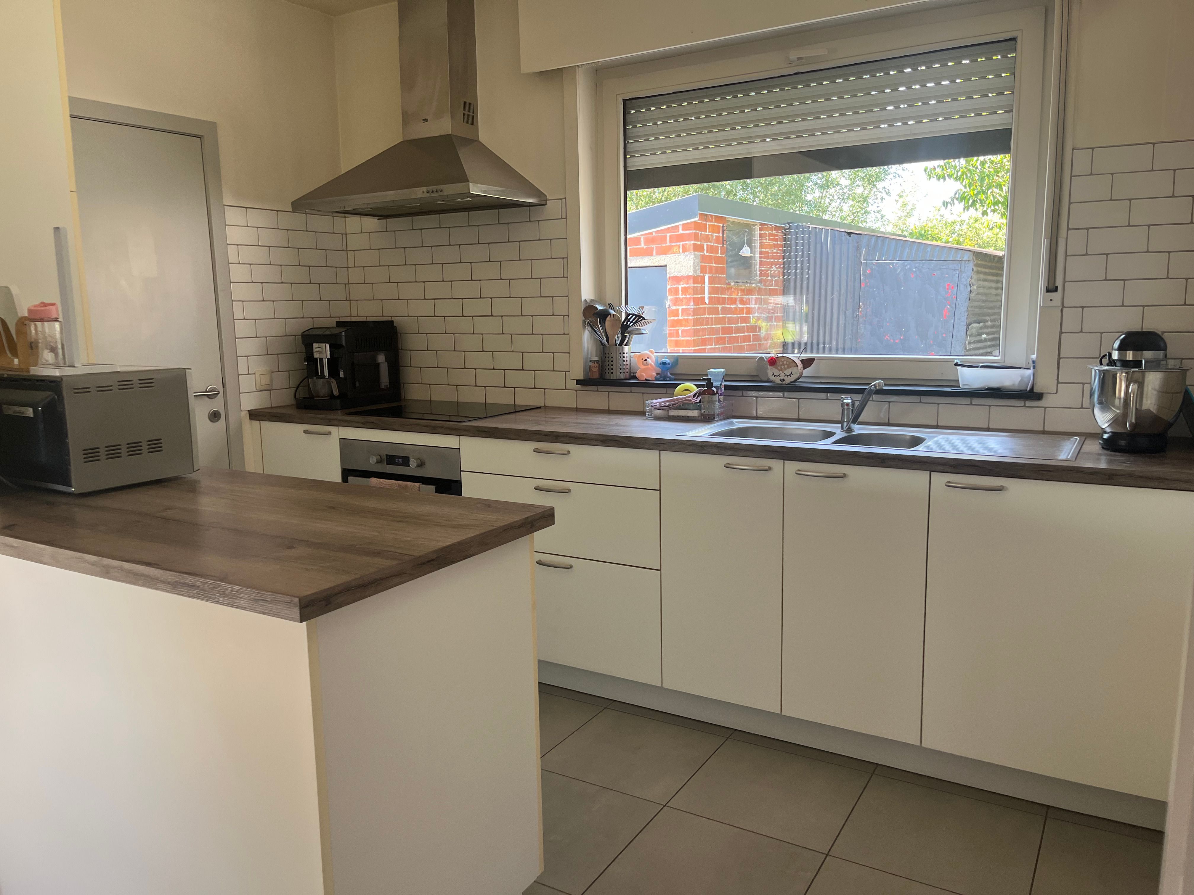 Landelijk gelegen woning met tuin en garage foto 2