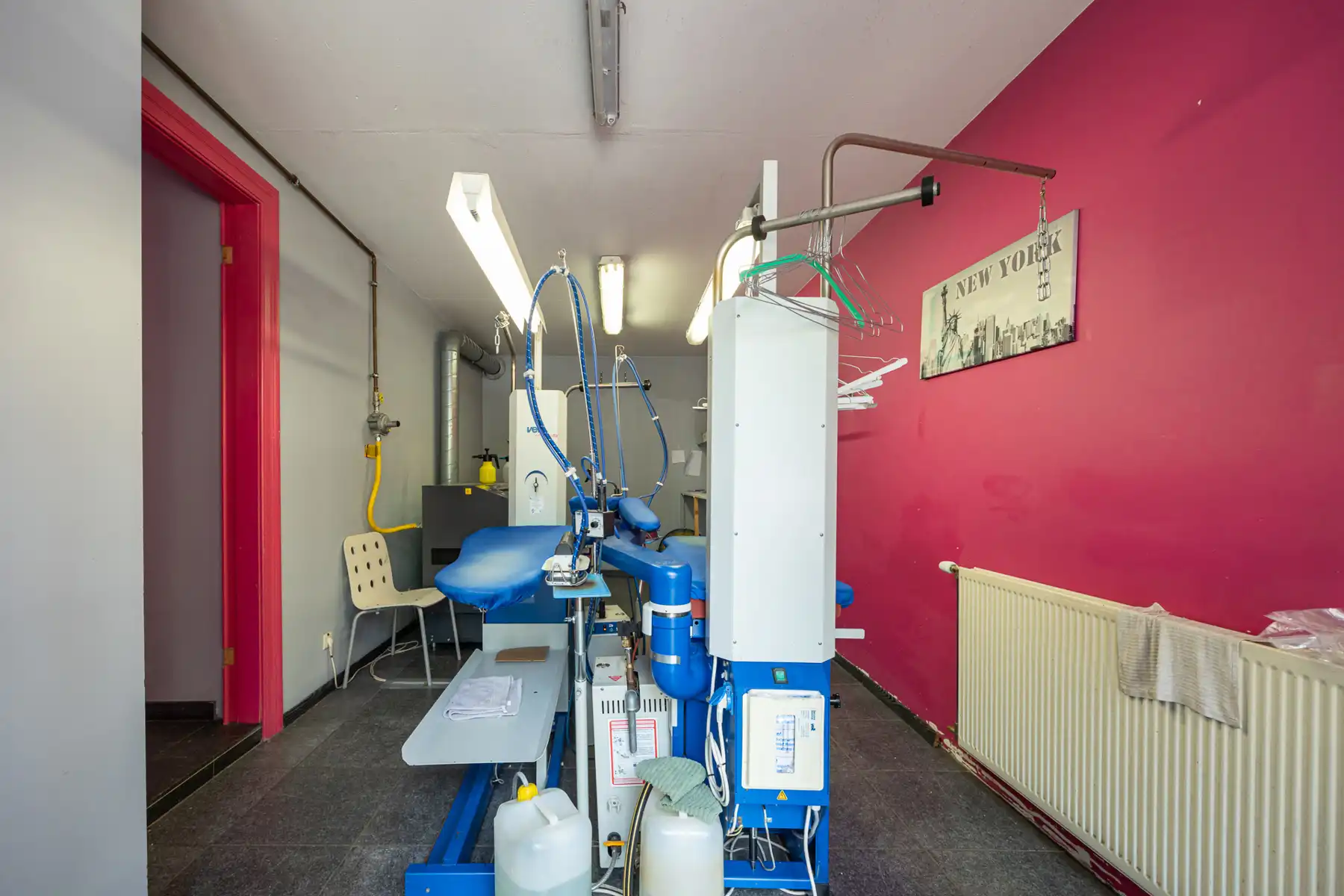 Handelsgelijkvloers  145 m² met tuin en parking foto 6