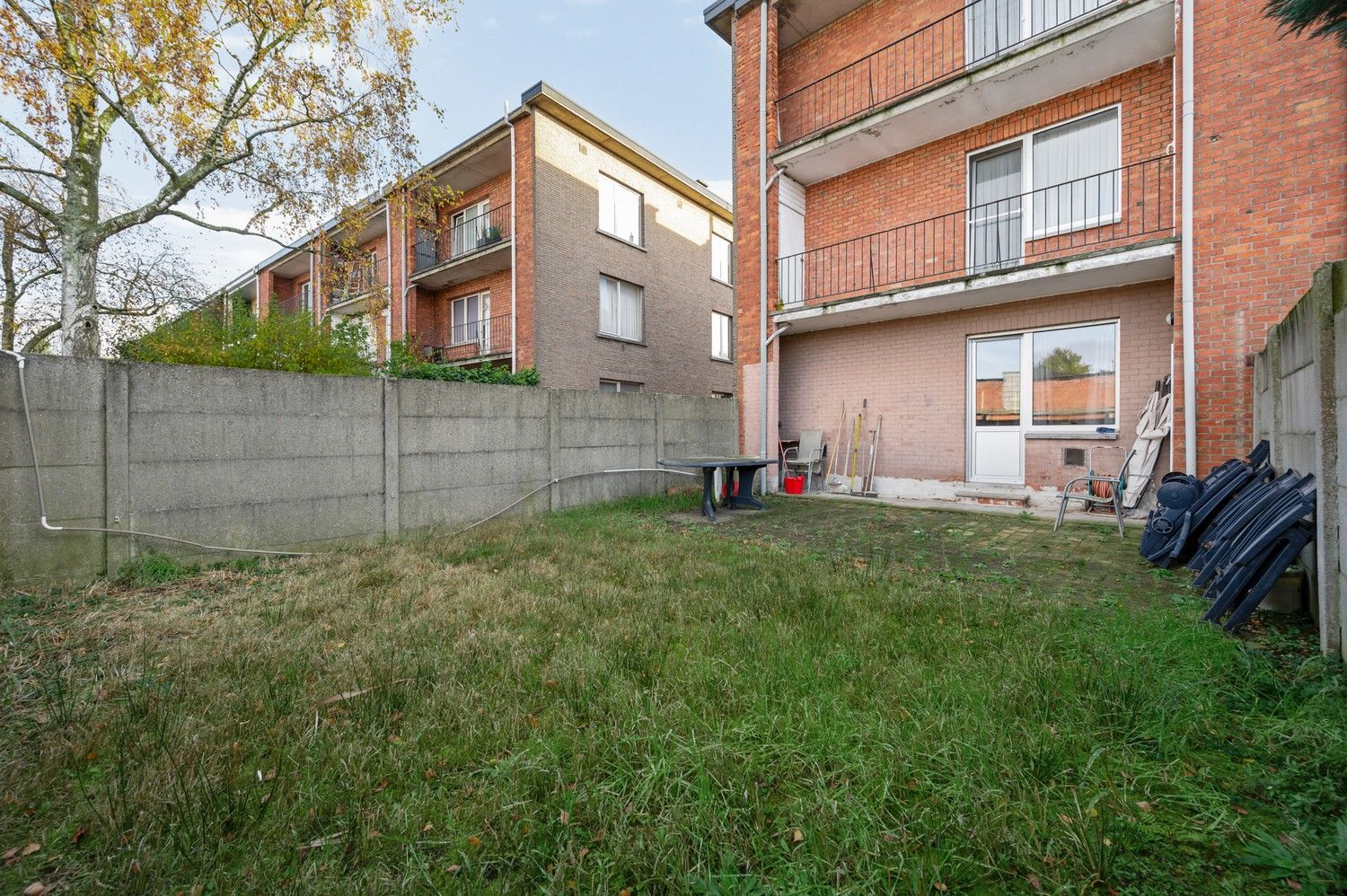 Gelijkvloers appartement in kleinschalig gebouw met 2 slaapkamers en tuin! foto 3