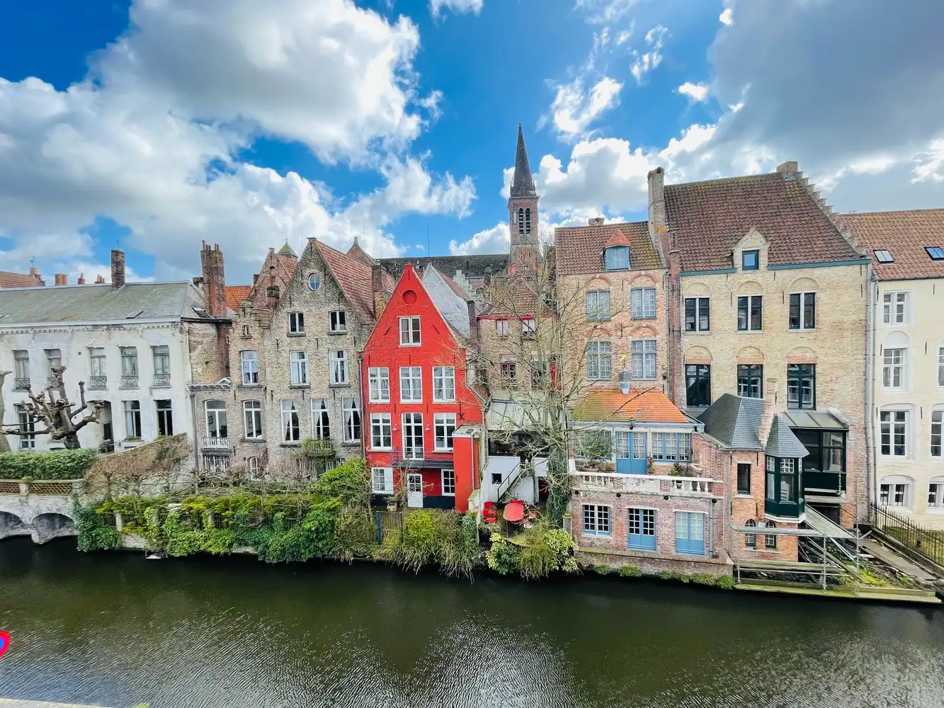 Brugge centrum , op een Idyllische locatie, aan één van de mooiste reien van Brugge,  RECENT GERENOVEERD LICHTRIJK GEMEUBELD🪑🛌HOEKHUIS foto 25