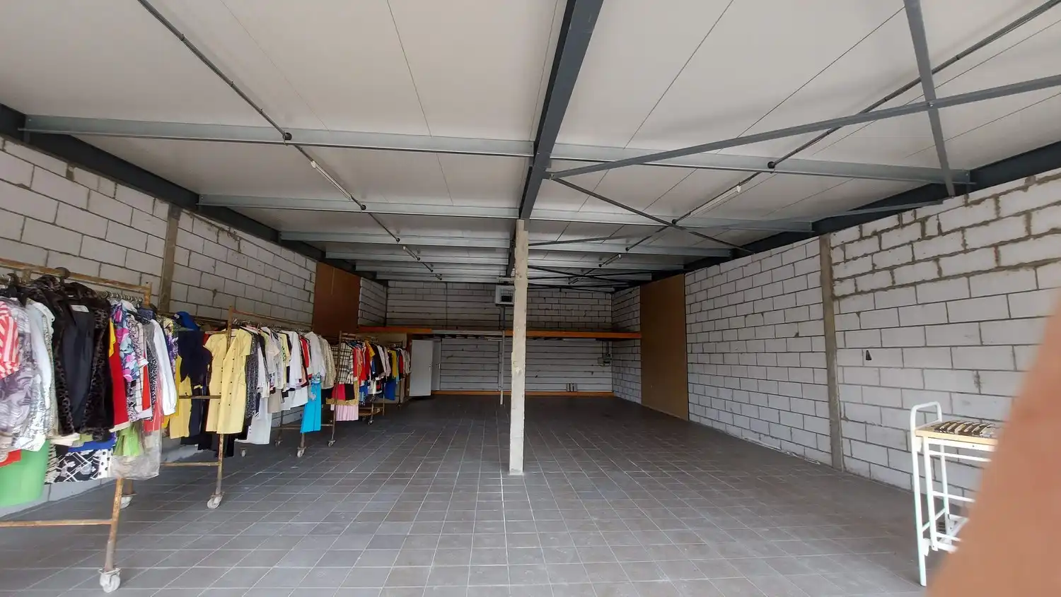 LAATSTE handelspand/loods op zeer goede ligging! foto 3