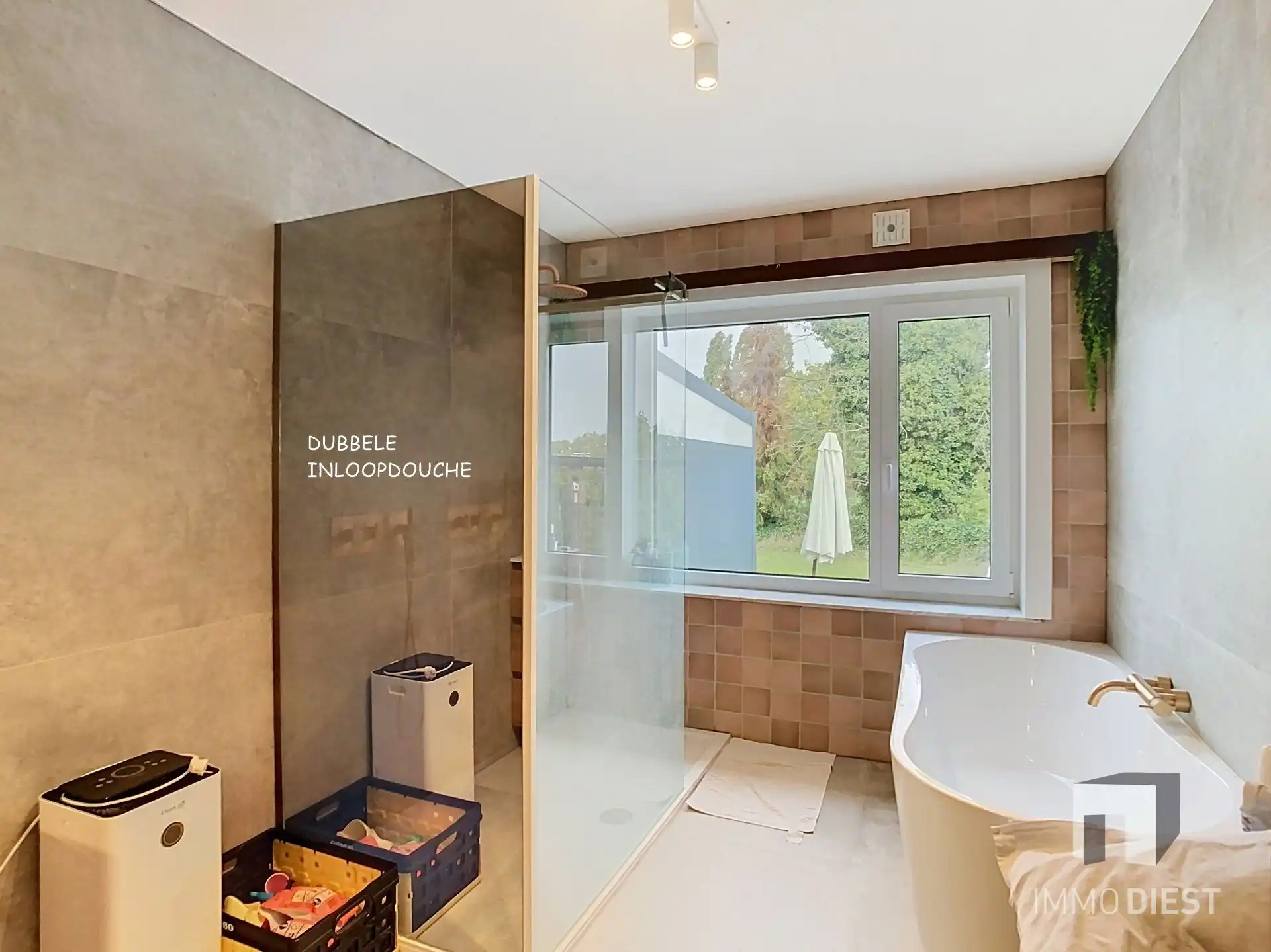 Gelijkvloerse gerenoveerde woning -  EPC C foto 18