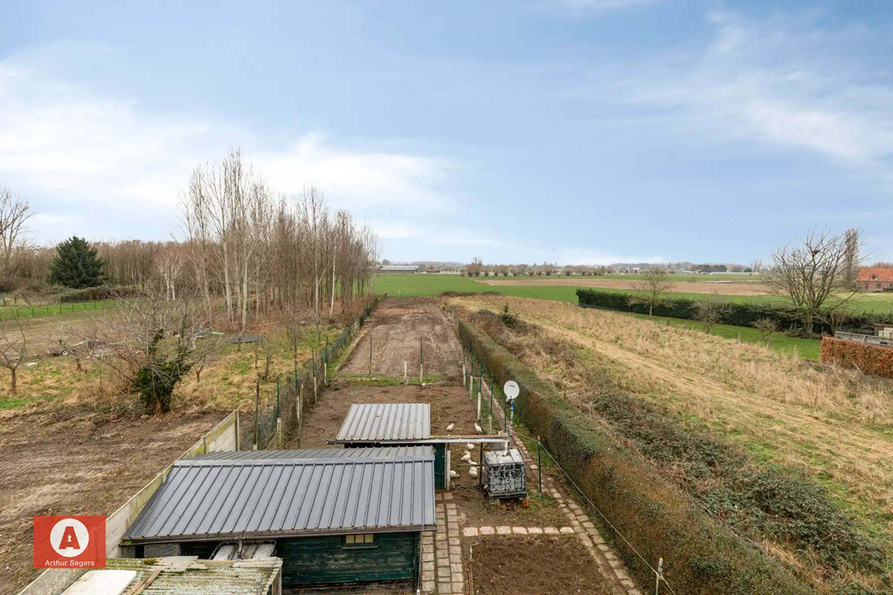 Ruime halfopen bebouwing op 15a 62ca met landelijk zicht foto 21