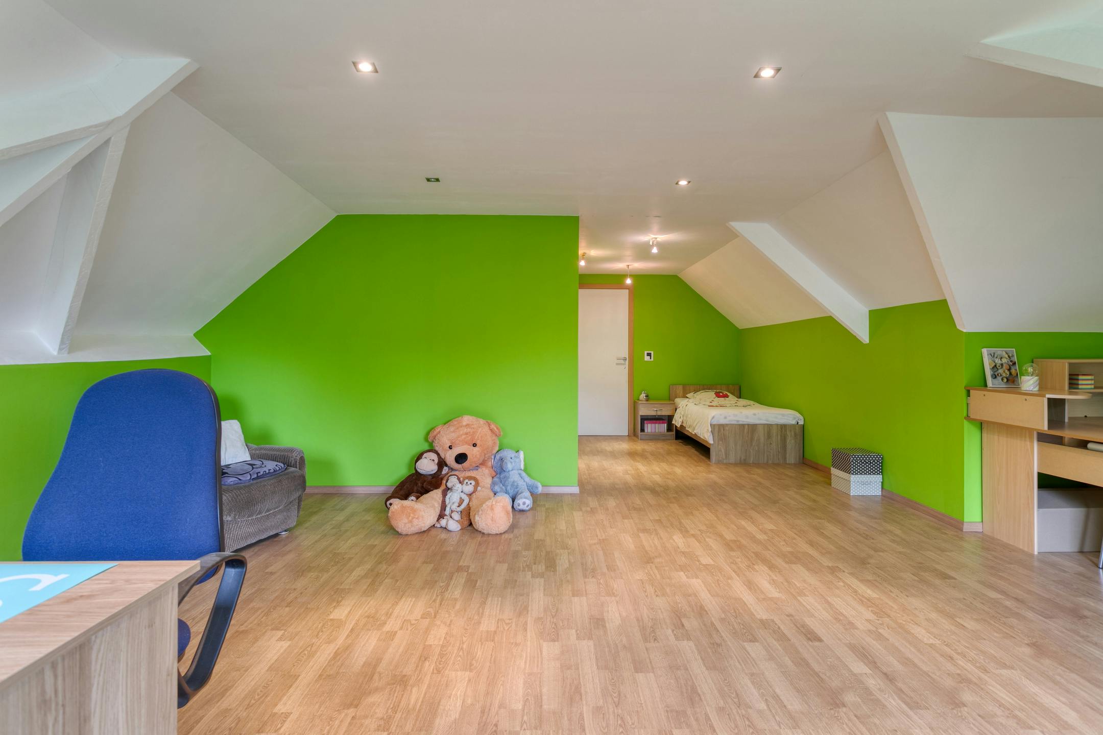 Ruime villa met 5 kamers te koop in Desselgem foto 19