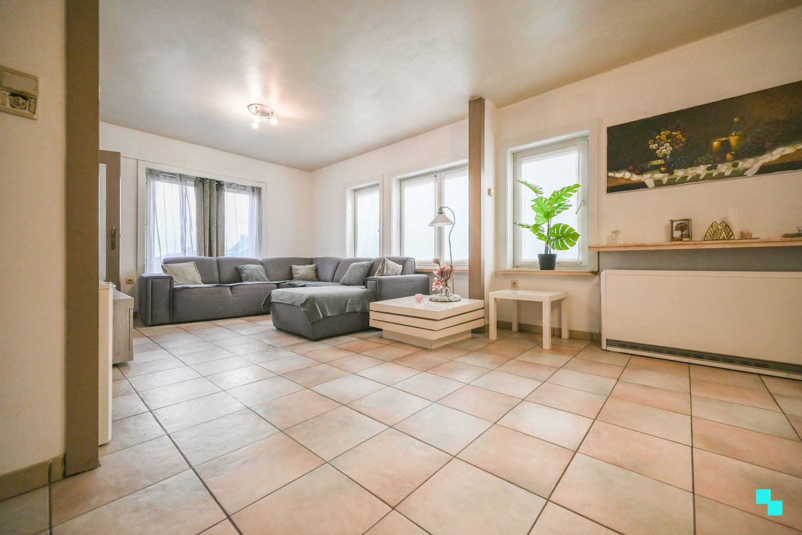 Woning met handelsruimte foto 3