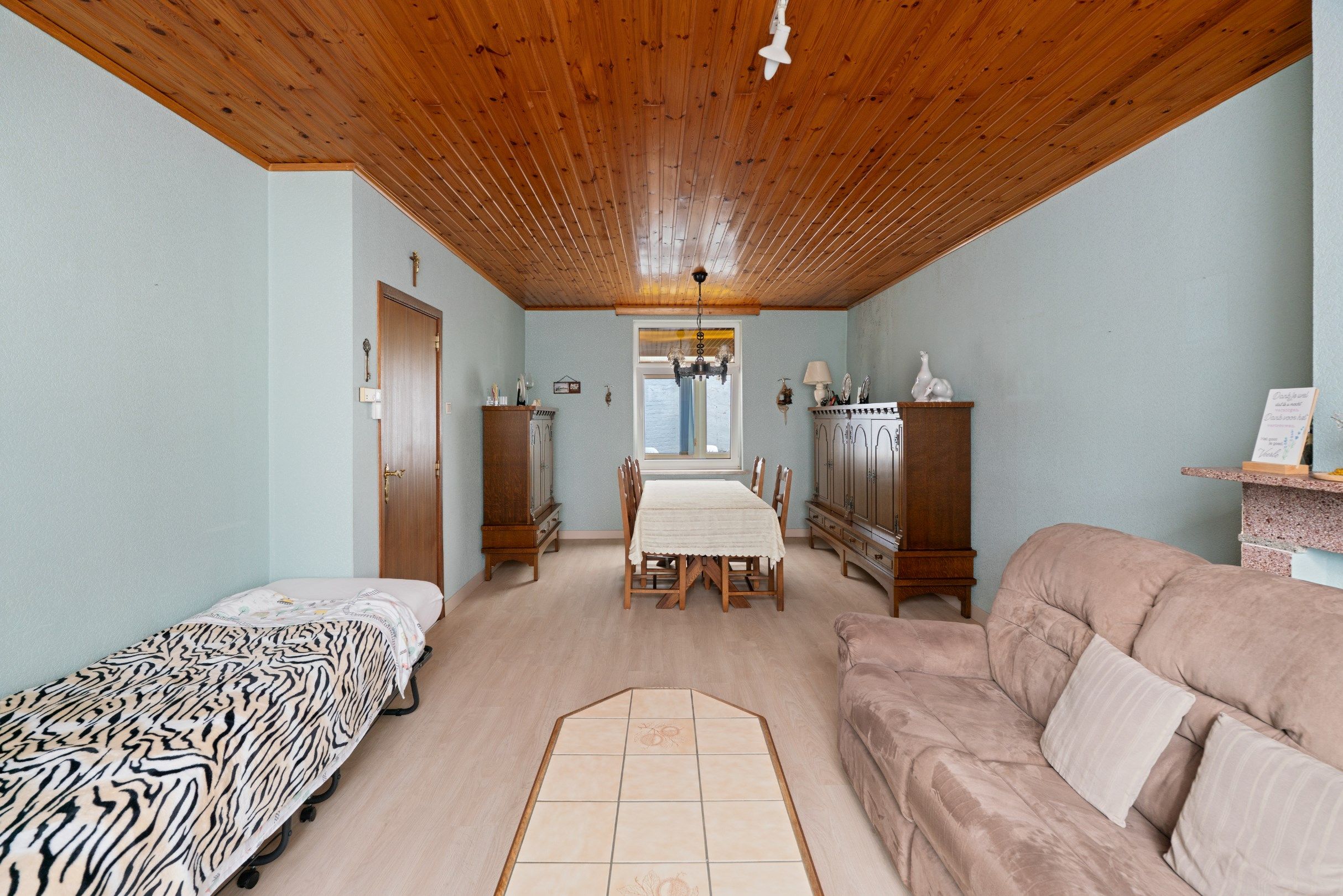 Te renoveren huis met vier grote kamers te Westkapelle foto 2
