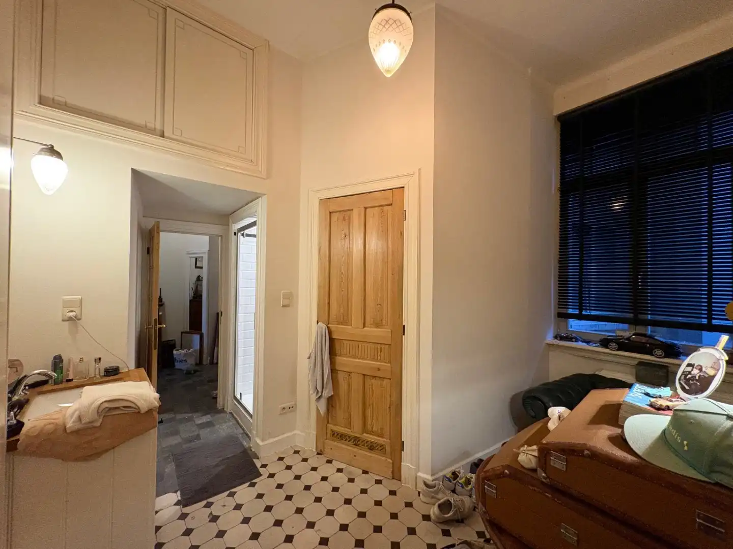 Stijlvol 2-slaapkamerappartement op wandelafstand van Centraal Station foto 11