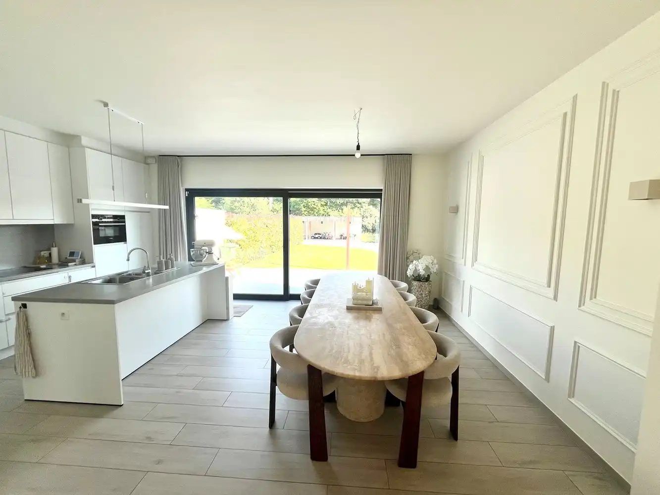 Elegante woning op 538 M2 nabij het centrum van Neeroeteren. foto 8