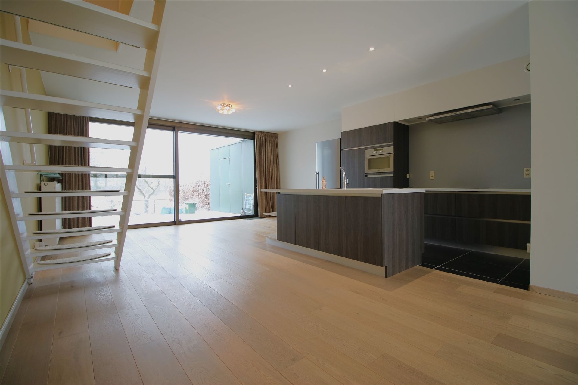 Prachtig gelegen appt met tuin foto 4