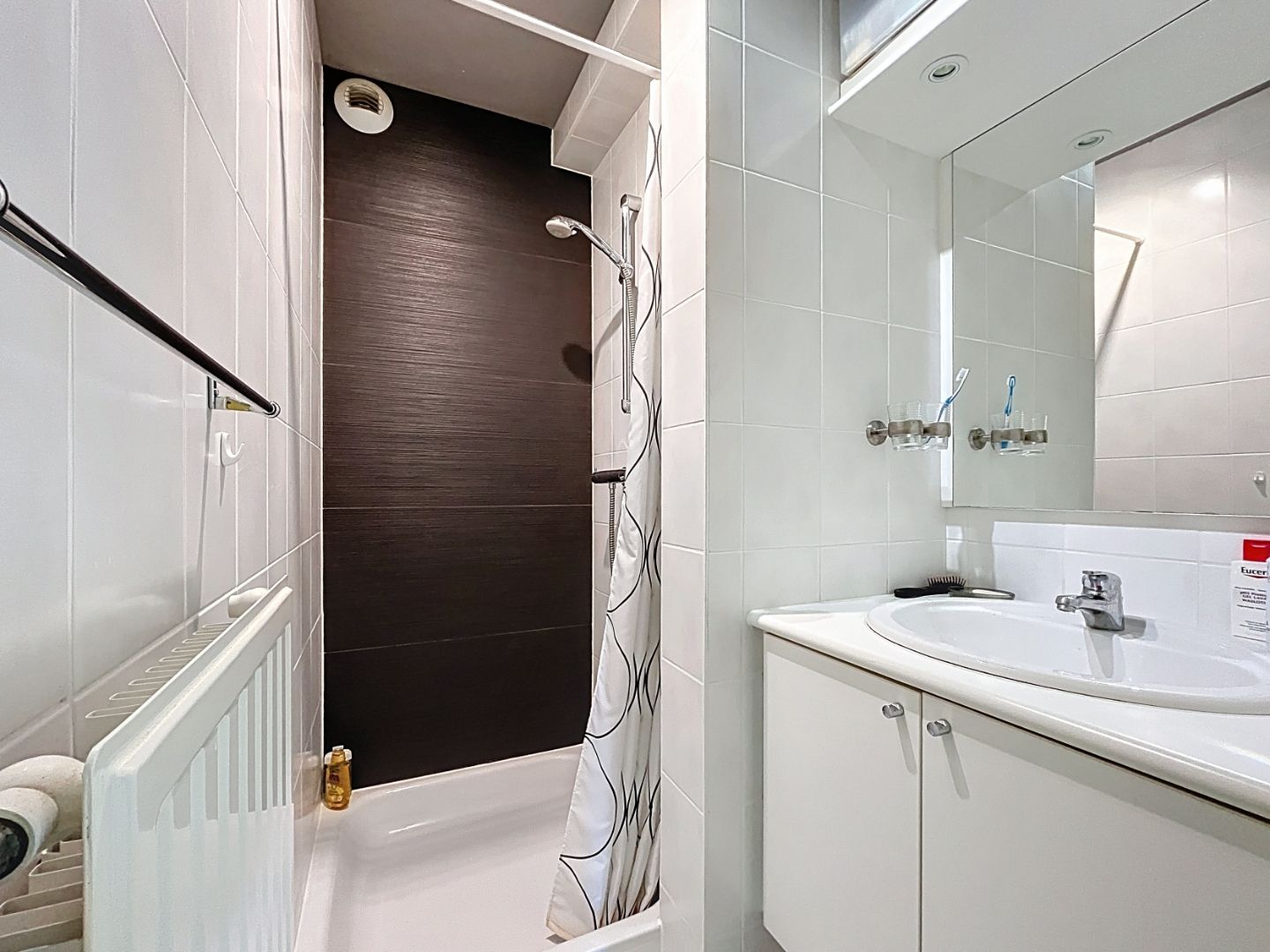 Zongerichte appartement in het centrum van Sint-Idesbald. foto 9