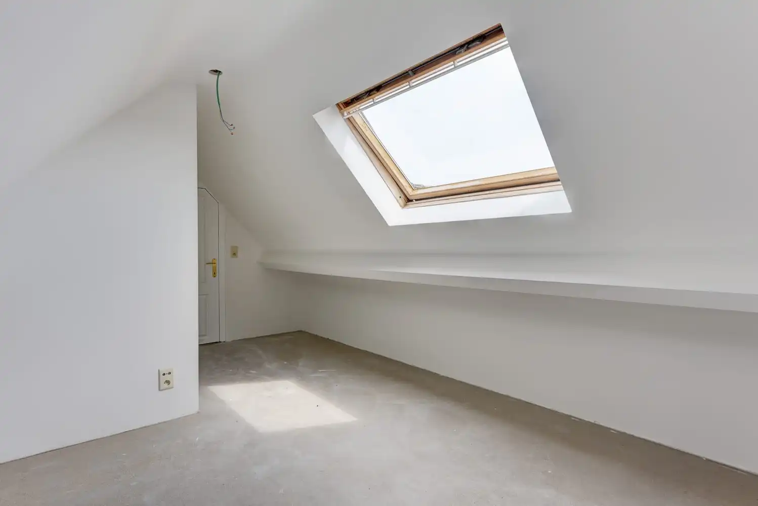 Ruim en energiezuinig Duplex-dakappartement met 4 slaapkamers, 2 badkamers en optionele garagestaanplaats foto 13