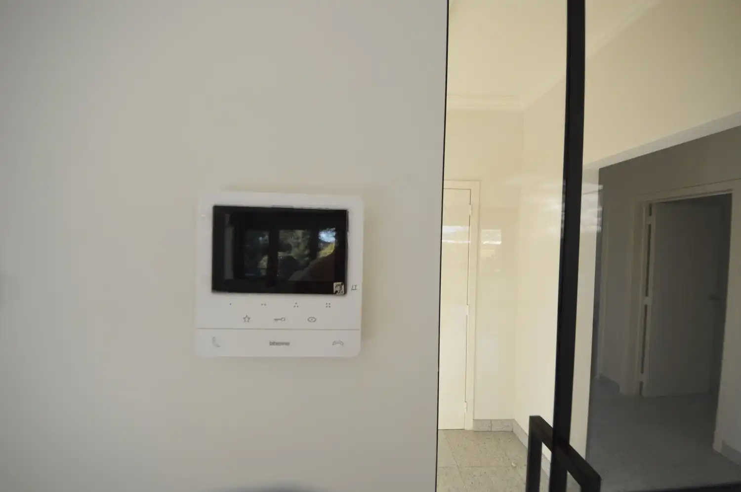 Ruim en lichtrijk gerenoveerd appartement (182 m²) INCLUSIEF GARAGE EN PARKING foto 11