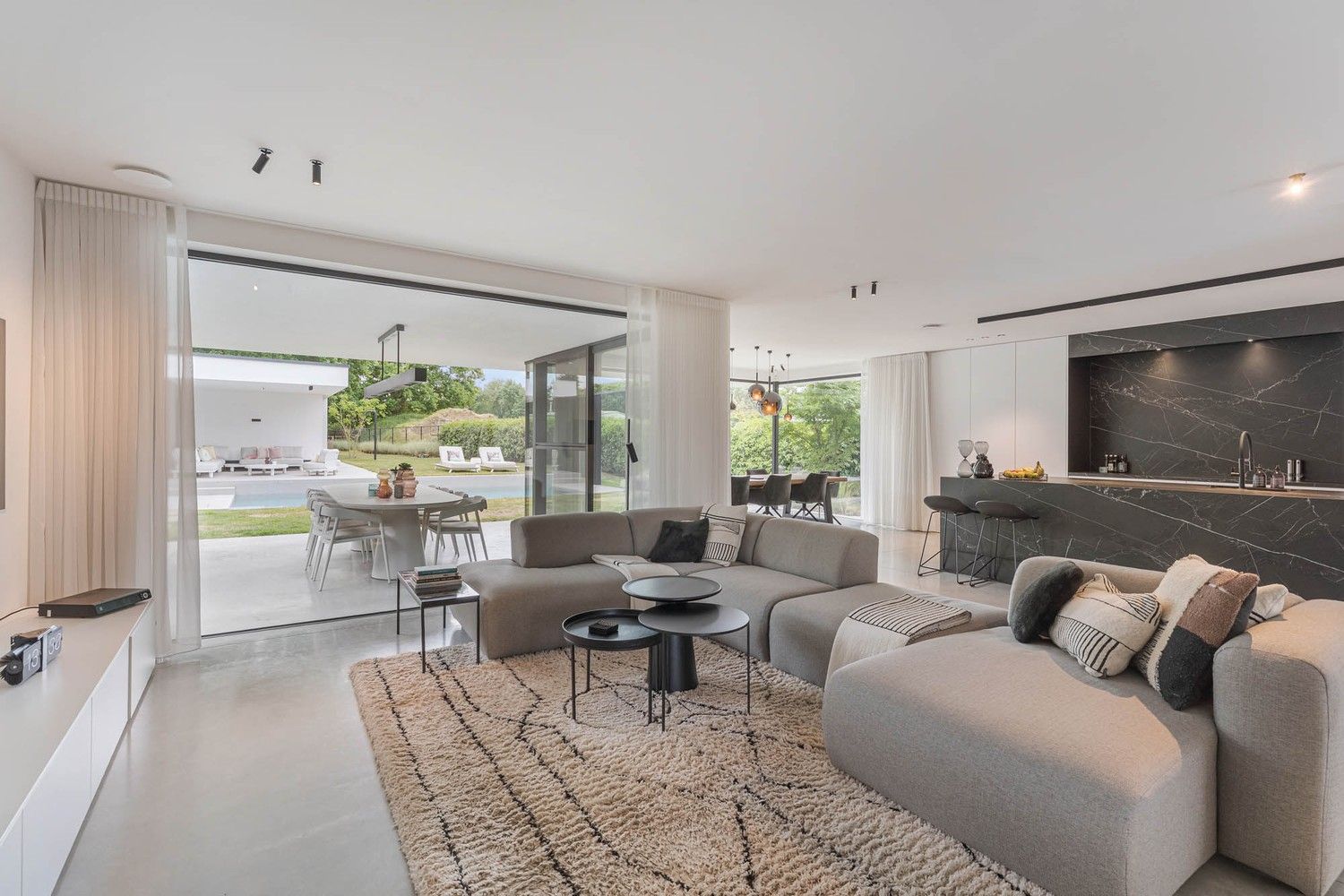 Exclusieve high-end villa met verwarmd zwembad op idyllische toplocatie! foto 17