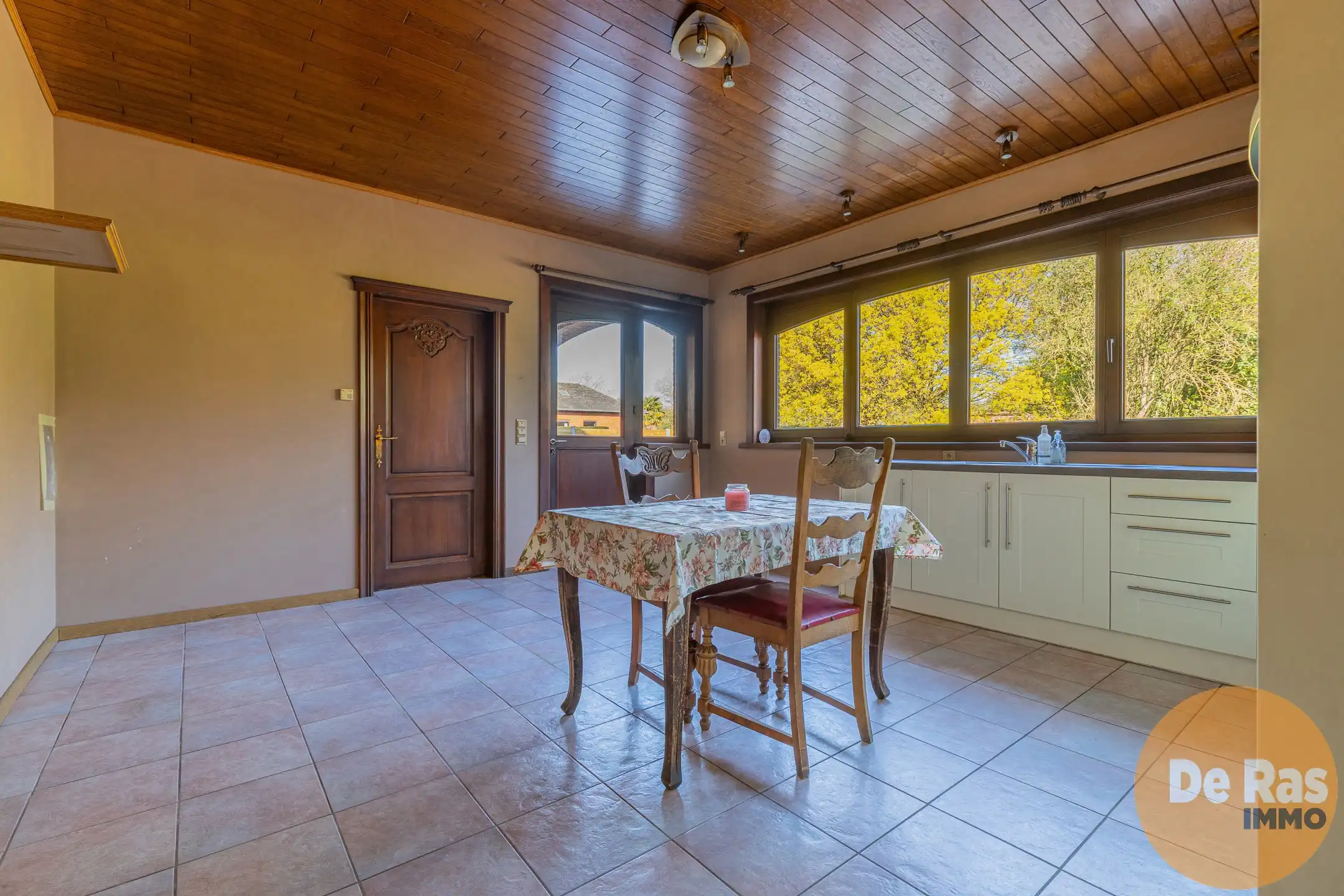 ERPE-MERE - Ruime villa met potentieel in rustige straat foto 7