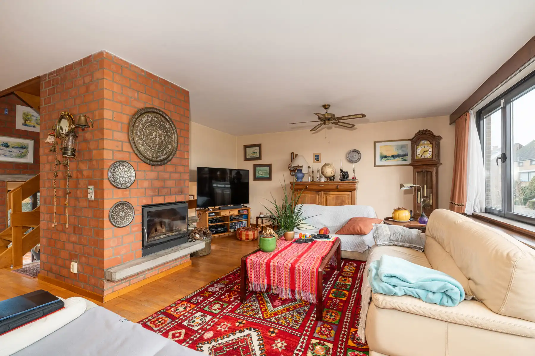 Gezinswoning met 3 slaapkamers, 2 garages en tuin te Meise  foto 4