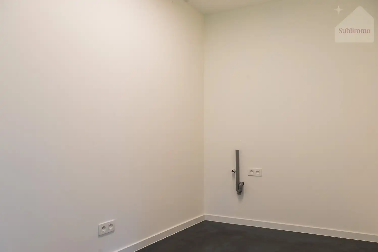 Volledig gerenoveerde karakterwoning met prachtige aangelegde tuin, polyvalente ruimte en 3 slaapkamers foto 17