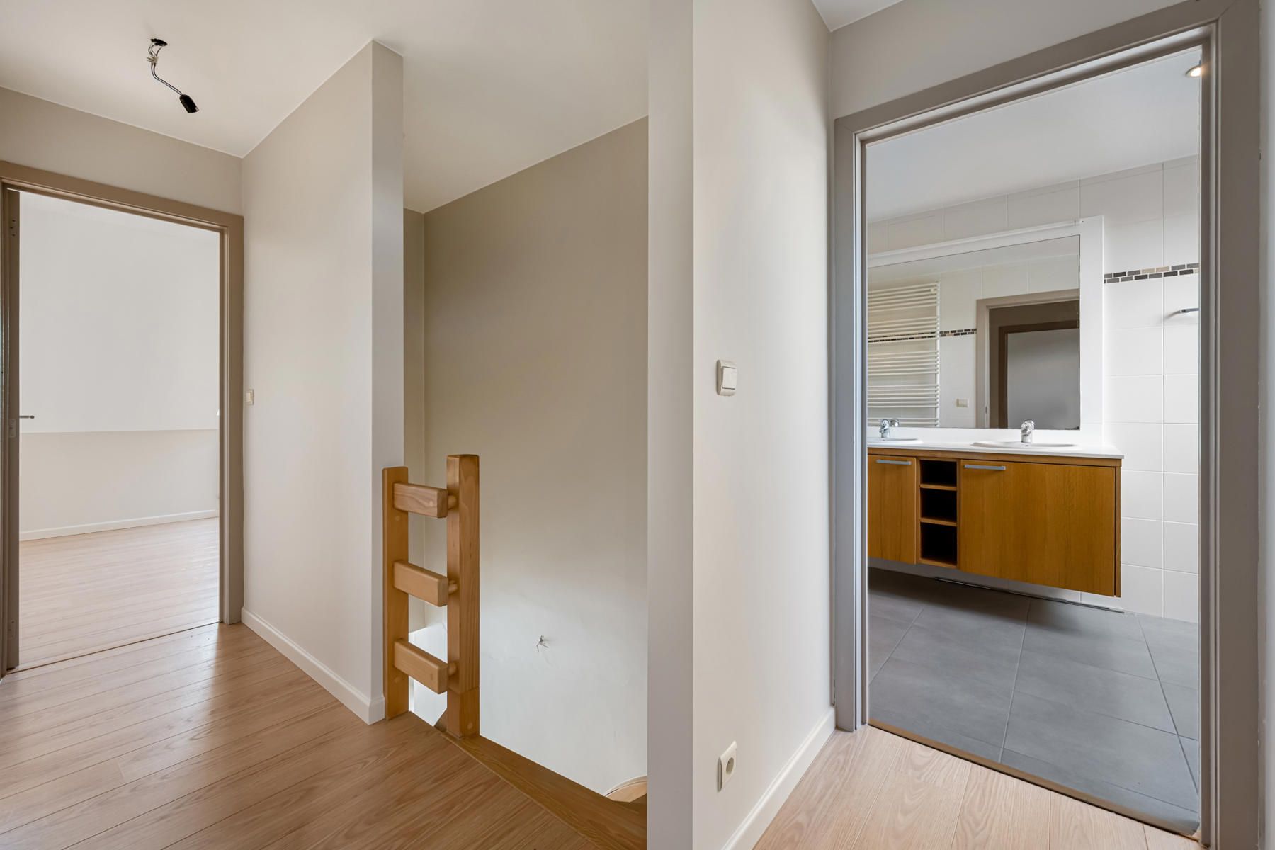 Instapklaar duplex-appartement met 3 slaapkamers foto 6