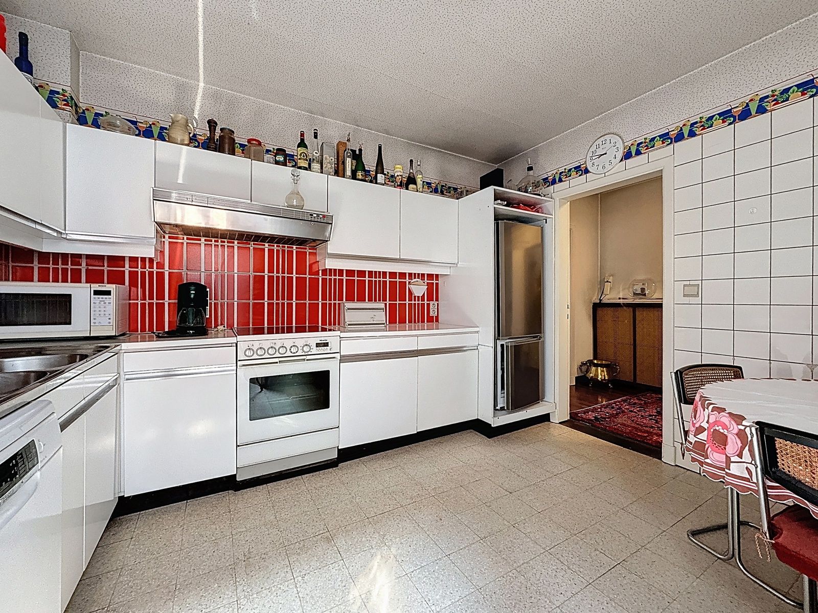 Uniek handelspand met ruim appartement en tuin foto 16